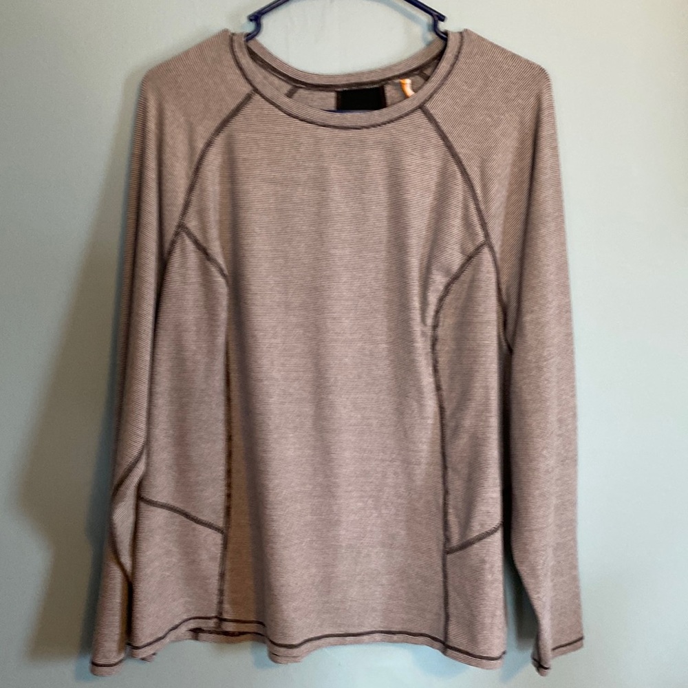 Lucy athletic grey and back stripe long sleeve top size 2X